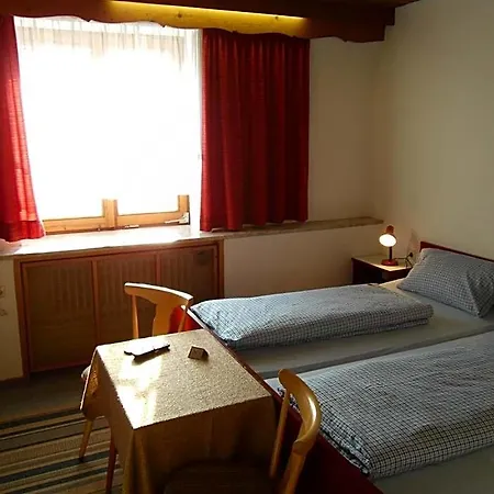 מלון Zum Neubau