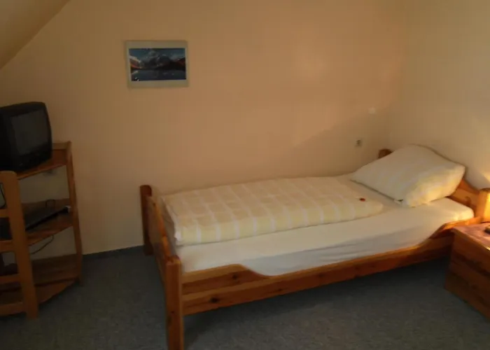 ホテル Zum Neubau