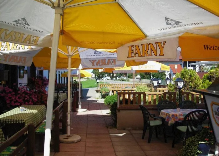 ホテル Zum Neubau